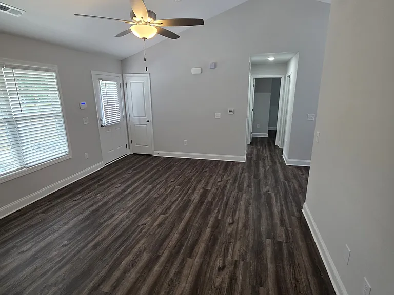 318 Fox St — Photo 11