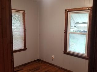 823 Valley Dr, Dunbar, WV 25064