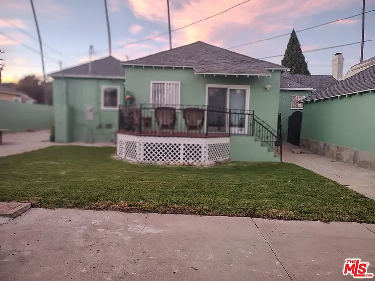 5446 Angeles Vista Blvd — Photo 14