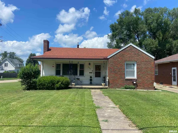 205 E Myrtle St, Canton, IL 61520