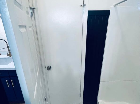 426 Broadway St #202