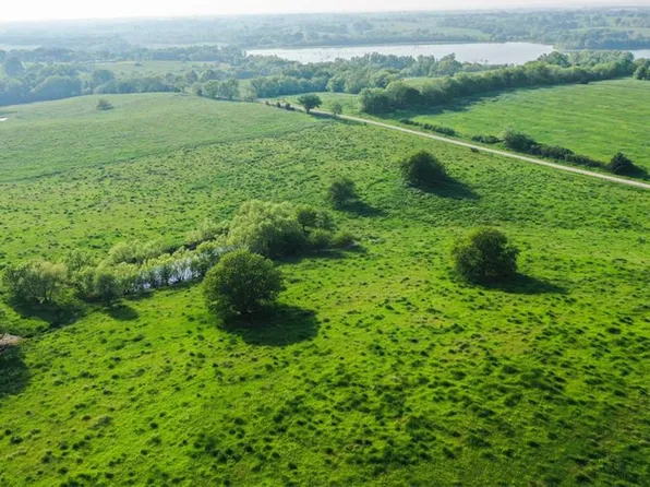 10500-10998 218th Rd, Holton, KS 66436