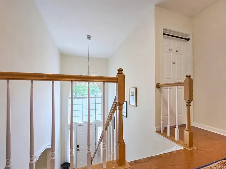 46554 Cedarhurst Dr — Photo 16