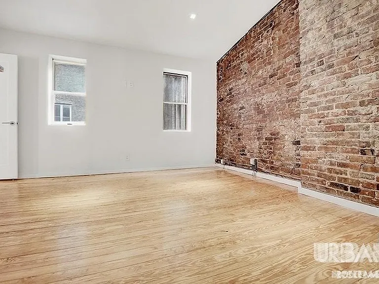 90 E 10th St #2 — Photo 12