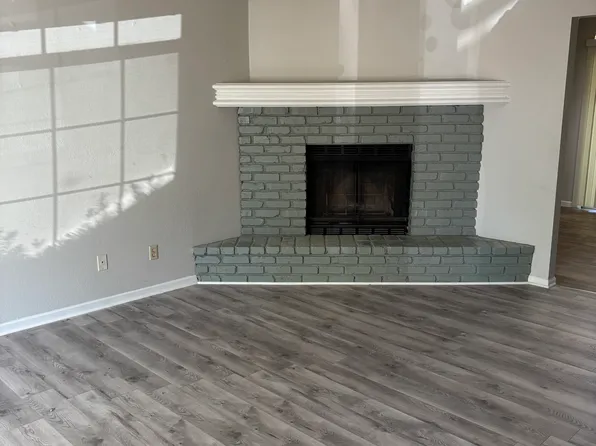 114 W 132nd St #114, Kansas City, MO 64145