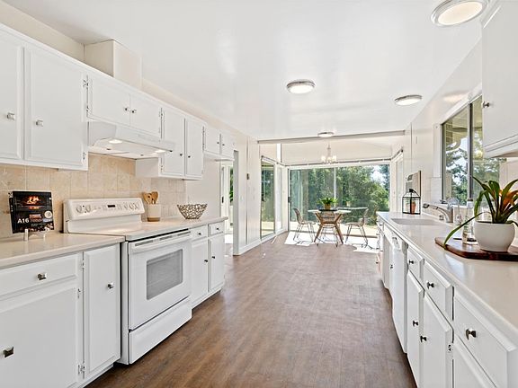 5th image of 131 Cottini Way