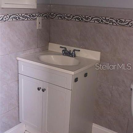4th image of 3035 George Mason Ave #20