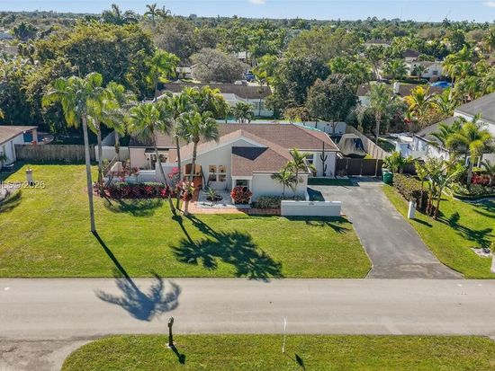 15280 SW 153rd St, Miami, FL 33187