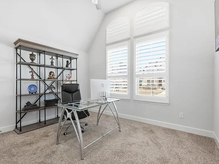 704 Pony Foot Dr — Photo 23