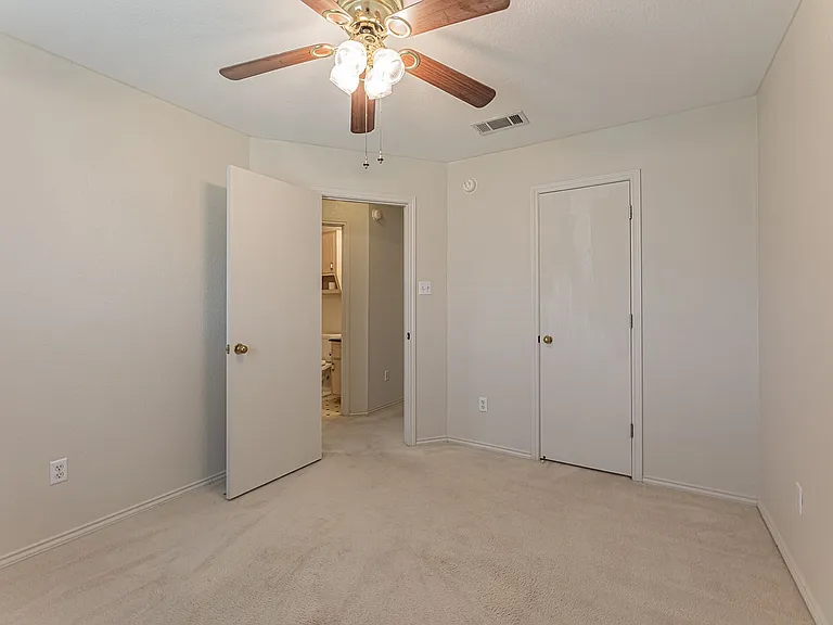 4409 Bowles Dr — Photo 11