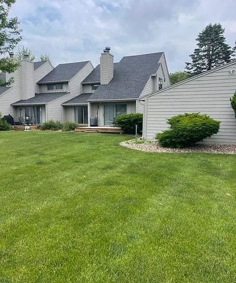 2619 Beverly Dr — Photo 4