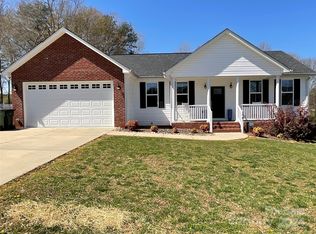 127 Brookview Dr, Boiling Springs, NC 28152