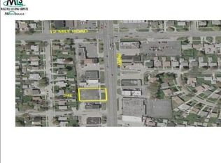 29200 Harper Saint, Saint Clair Shores, MI 48081