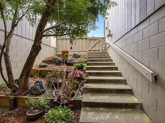 4th image of 3108 Erin Ln