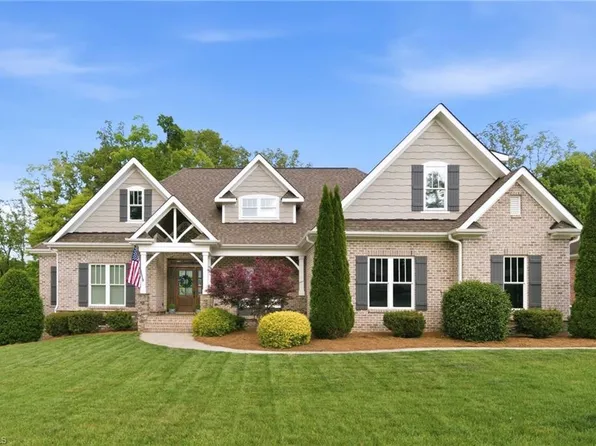 639 Lissara Lodge Dr, Lewisville, NC 27023