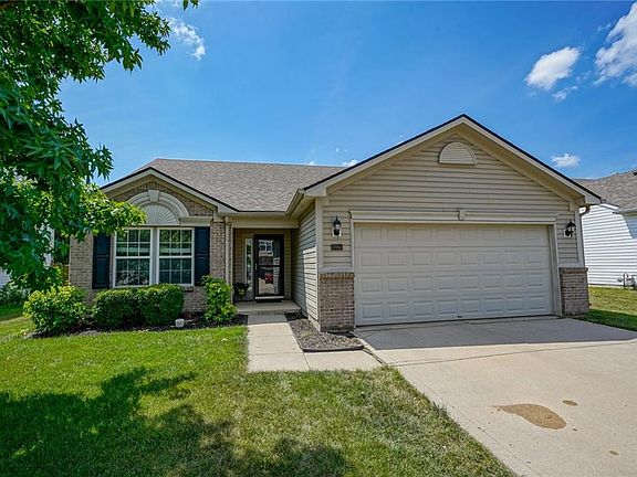 3rd image of 17064 Lakeville Xing