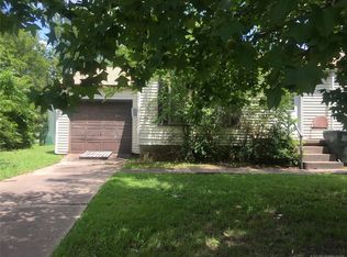 802 Choctaw St, Muskogee, OK 74403