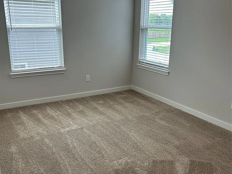 1511 Revolution Way — Photo 32