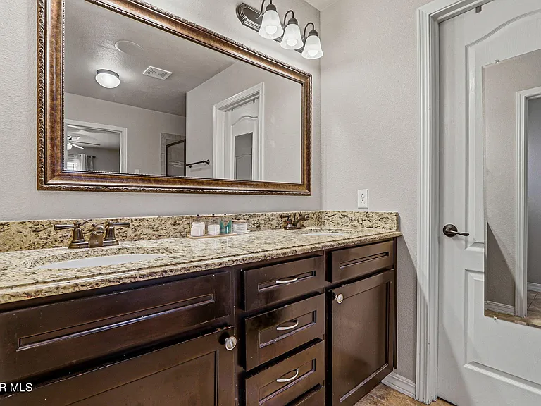 14745 Orsten Artis Ave — Photo 34