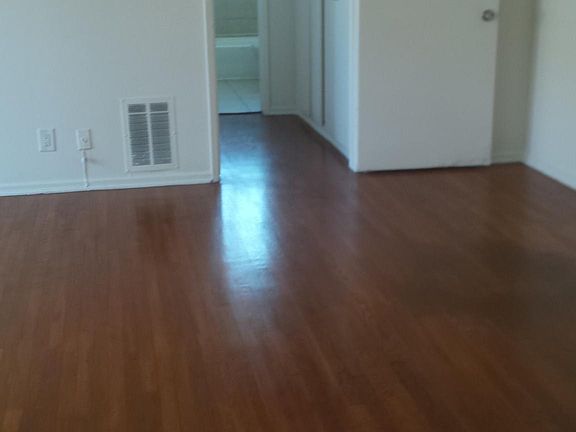 2nd image of 1533 S Bedford St APT 4