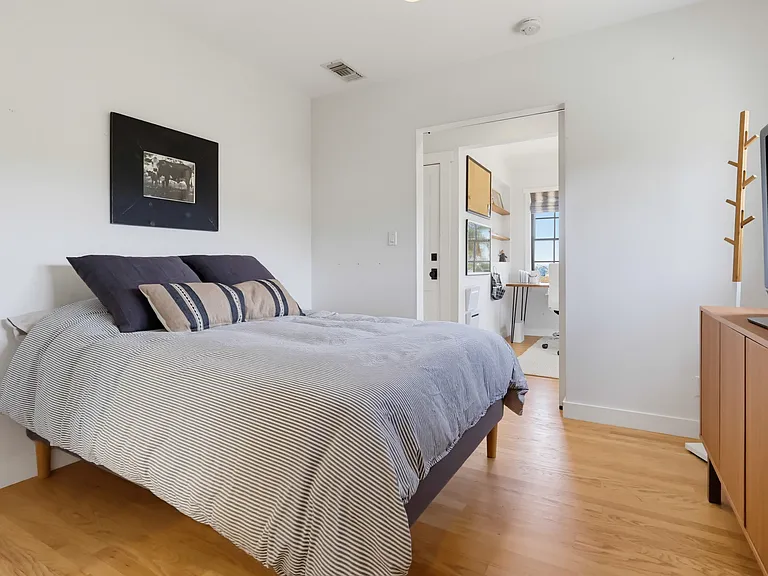 Candace Pl — Photo 36