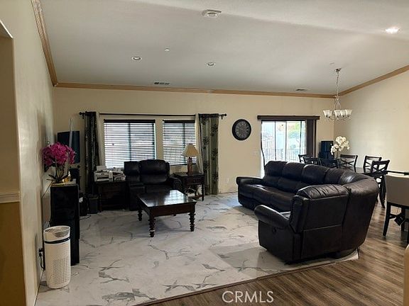 3rd image of 1271 Pinehurst Dr
