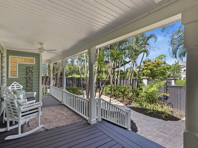 1611 Hyde Park St — Photo 57