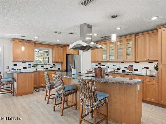 4th image of 8134 VERACRUZ Drive