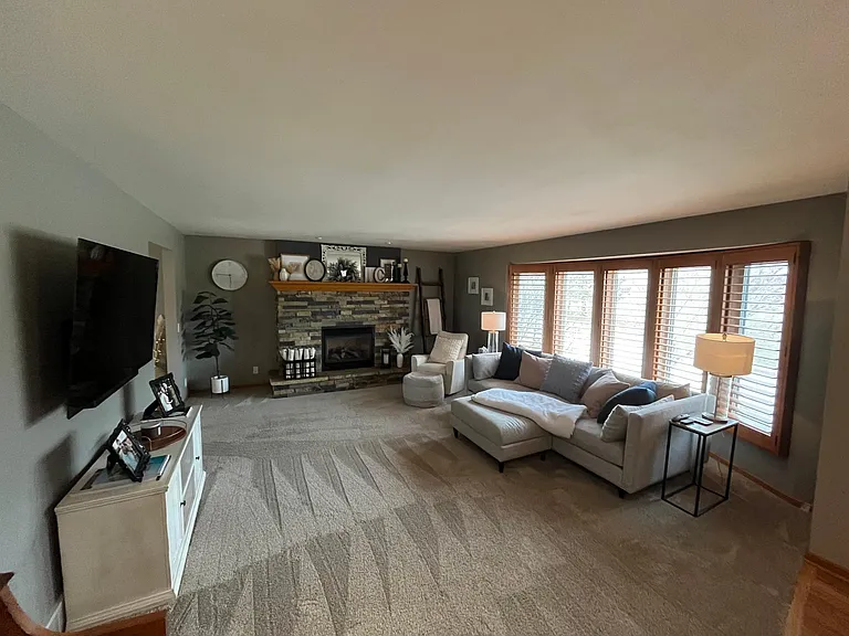 15211 Shirley St — Photo 17