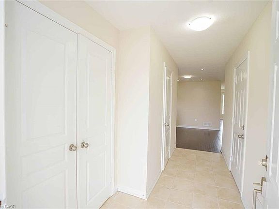 3rd image of 454 Starwood Dr