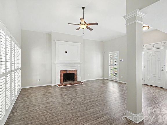 5th image of 7413 Tupelo Ln