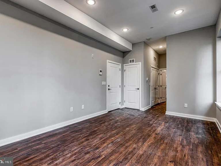1316 S Broad St #1R — Photo 8