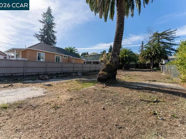 2011 Sacramento St, Vallejo, CA 94590