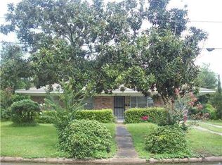 604 Academy Dr, Gulfport, MS 39507