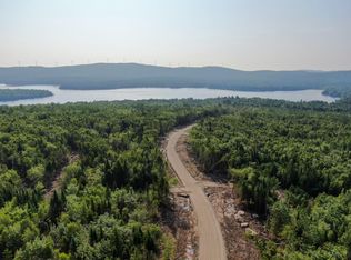 1 Overlook Dr, Lincoln, ME 04457