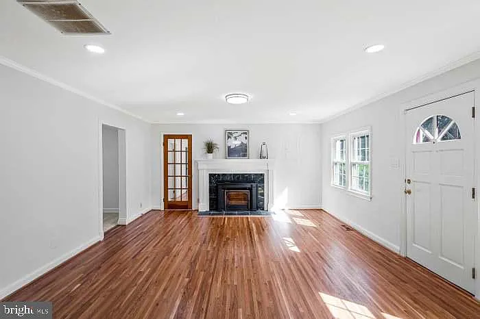2718 Pioneer Ln — Photo 4