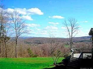 23 Silkey Heights Dr, North Granby, CT 06060