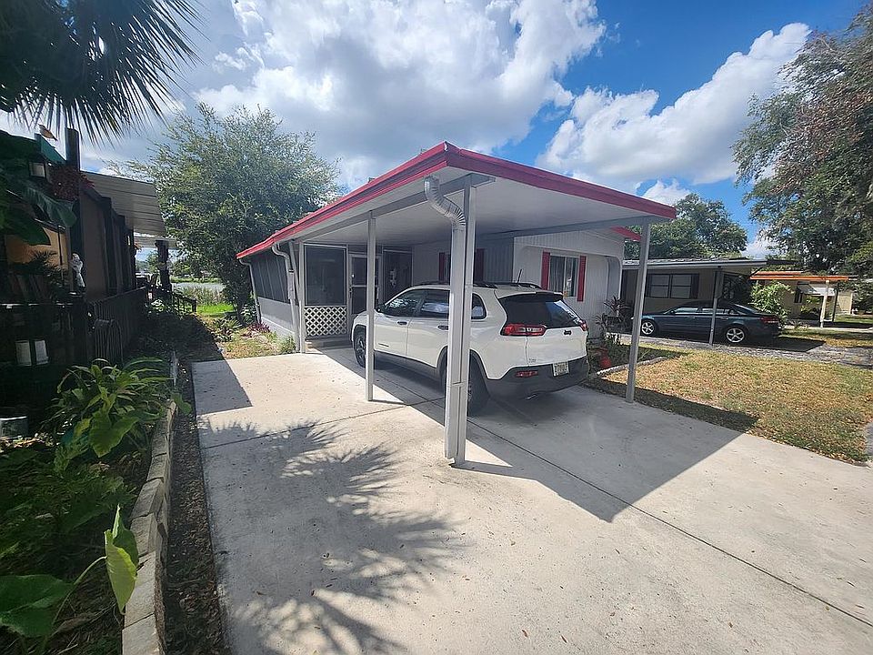 1st image of 555 Drage Dr