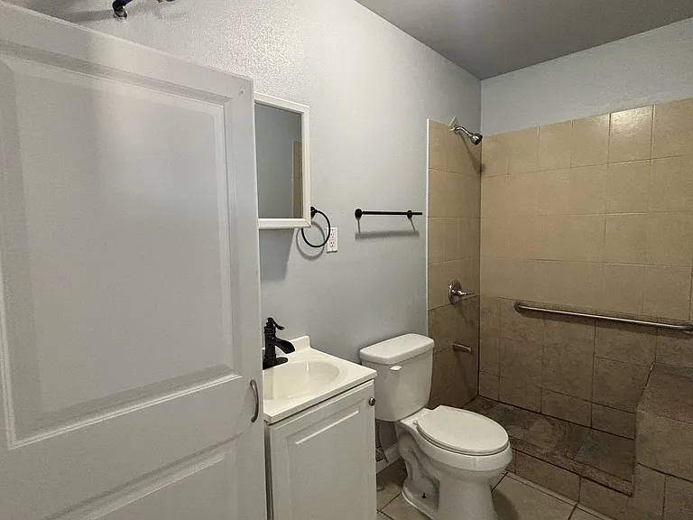 136 Keeney Dr #1 — Photo 9