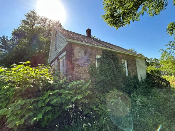 305 E 41st Ave, Gary, IN 46409
