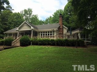 848 Elmore Rd, Leasburg, NC 27291