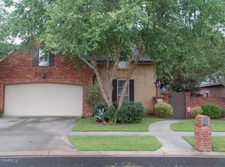 111 Belle Maison Dr, Lafayette, LA 70506
