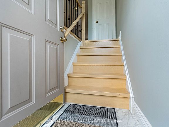 4th image of 3480 Upper Middle Rd #4