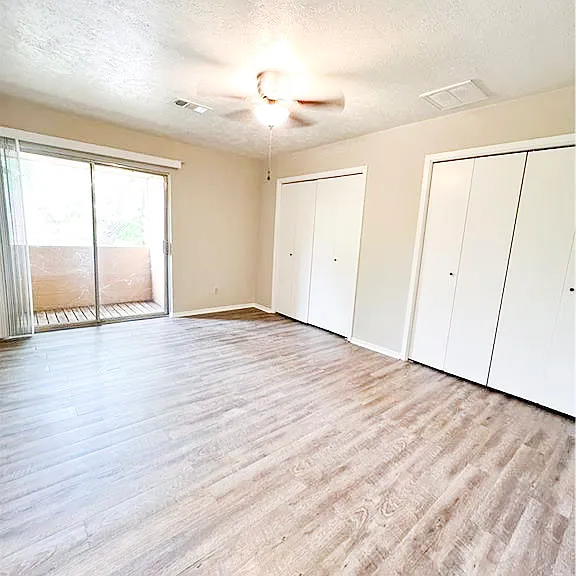 3802 College Main St #6 — Photo 9