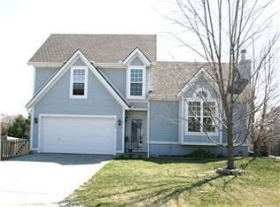 5149 Lakecrest Dr, Shawnee, KS 66218