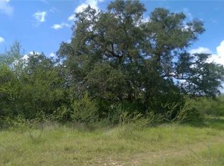 2406 S River Rd, Cuero, TX 77954