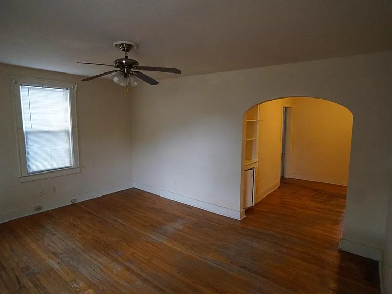 4 W 52nd St #A — Photo 1