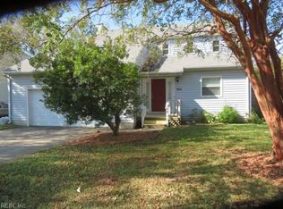 305 Commodore Dr, Hampton, VA 23669