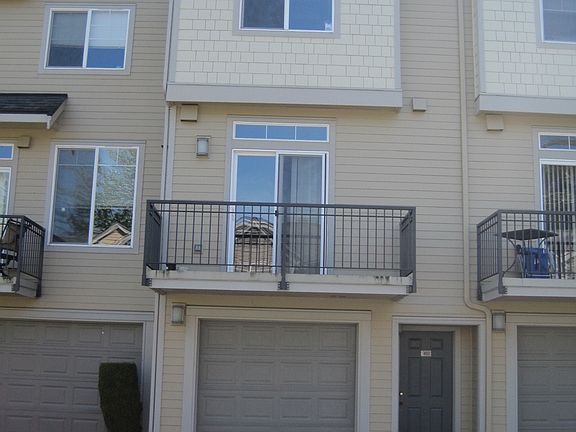 2nd image of 12320 NE 92nd Ln APT 303