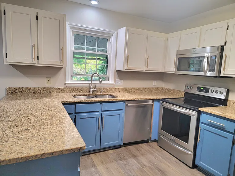 2722 Briar Ridge Dr — Photo 23
